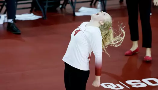 08/28/2022 Oklahoma vs Florida International volleyball. Photo Ty Russell
