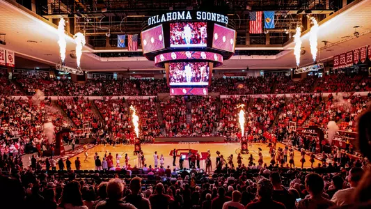 Lloyd Noble Center