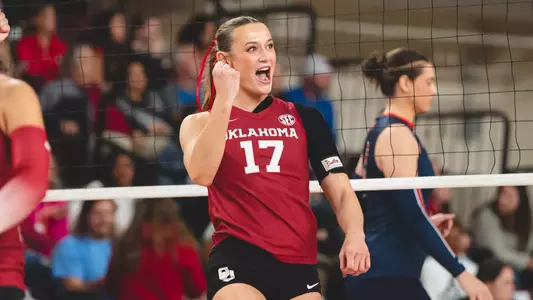 NORMAN, OK - November 24, 2024 - Oklahoma Outside Hitter Daleigh Ellison (#17) during the game between the Auburn Tigers and the Oklahoma Sooners at McCasland Field House in Norman, OK. Photo By Jacob Wood/University of Oklahoma