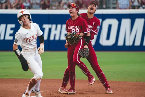 Oklahoma vs. Texas (Womenās College World Series 2024 - National Championship Game 2)