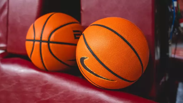 Basketball, stock, lead