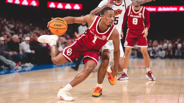 Xzayvier Brown dribbles up the court in win against OSU