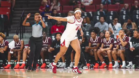 Sahara Williams, lead