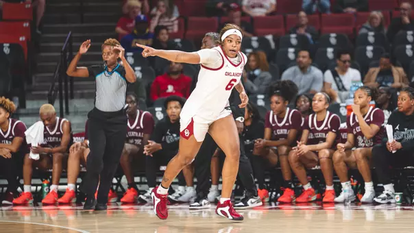 Sahara Williams, lead