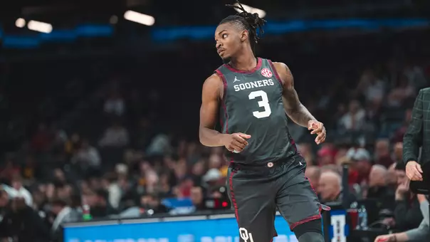 Jeff Nwankwo during OU's game against ASU