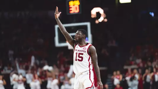 NORMAN, OK - February 01, 2025 - Oklahoma guard Duke Miles (#15) during the game between the Vanderbilt Commodores and the Oklahoma Sooners at Lloyd Noble Center in Norman, OK.