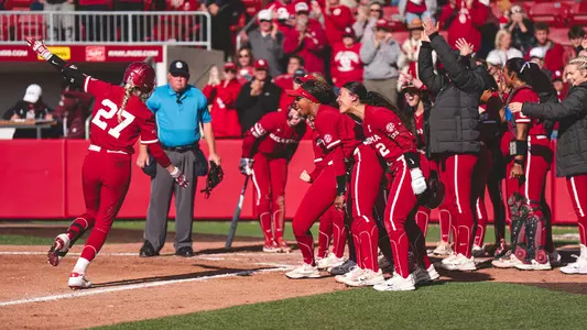 Hannah Coor running home after a home run against Mississippi State