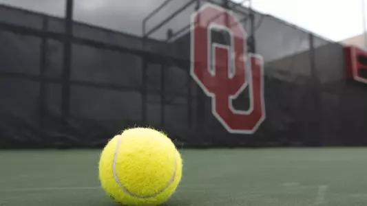 Men's Tennis, lead