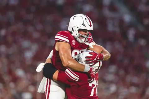 NORMAN, OK - September 07, 2024 - Oklahoma Tight end Jake Roberts (#87) during the game between the Houston Cougars and the Oklahoma Sooners at Gaylord Family - Oklahoma Memorial Stadium in Norman, OK. Photo By Morgan Givens/University of Oklahoma