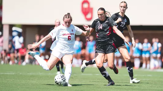Kayla Keefer shooting a shot against Omaha