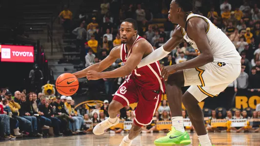 Xzayvier Brown driving to the basket at Missouri