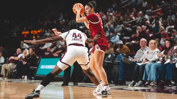 Brooklyn Stewart, WBB, lead