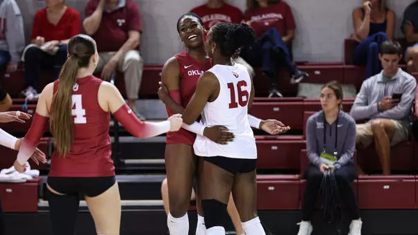 Tekoa Barnes and Aniya Warren celebrate win over Alabama