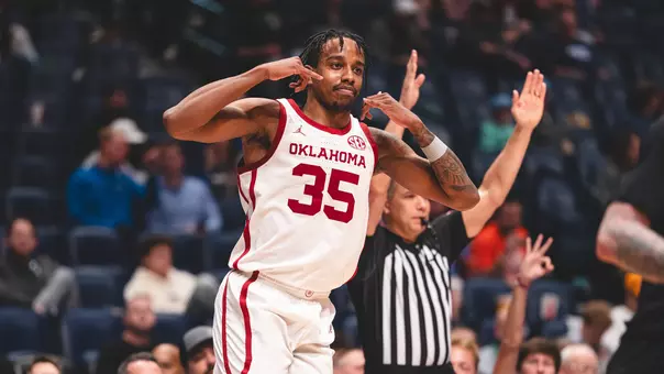 Derrion Reid celebrating a three-point during the game against South Carolina