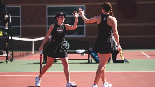 Mamedova/Laskevich, Lead