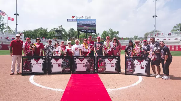 Senior Day picture of the Oklahoma Softball Seniors following the 6-5 win against Georgia