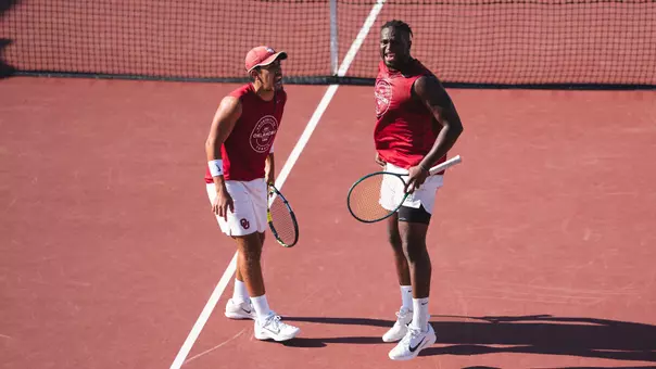 Luis Alvarez, Bruno Nhavene, lead