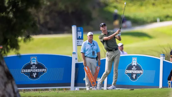 Clark Van Gaalen, lead