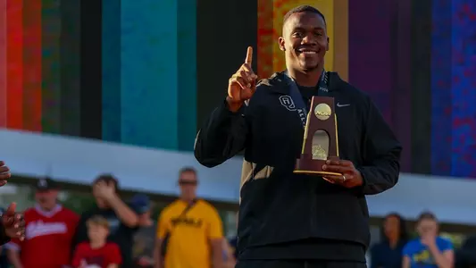 Mullings National Champion, Lead