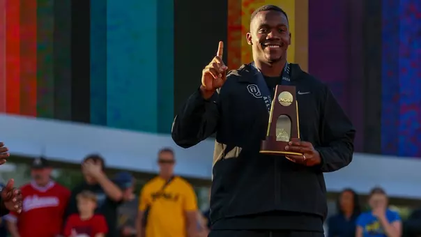 Mullings National Champion, Lead
