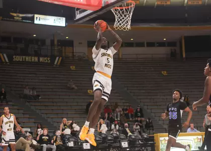Southern Miss Golden Eagles forward DeAndre Pinckney (5) drives to the basket in a basketball game vs Southeastern Baptist (Photo by Joe Harper/bgnphoto.com)