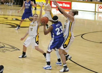 Kristin-Chaney-and_Rachael-Manuel