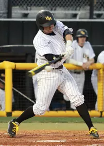 Nick Dawson drove home the winning run with two outs in the top of the ninth.