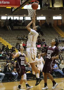 Tamara Jones recorded a double-double with 30 points and 11 rebounds
