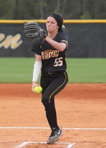 Pitcher Shelbee Rodgers