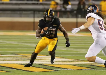 Football Action vs UTSA