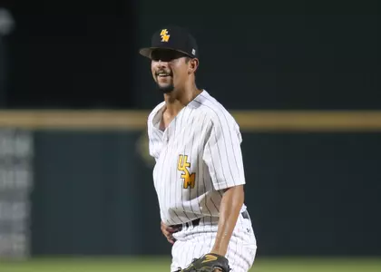 Nick Sandlin (5) (Joe Harper/bgnphoto.com)