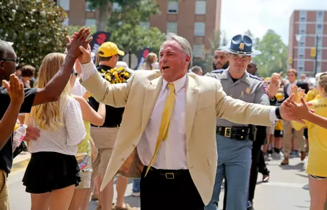 Jay Hopson Eagle Walk (2017)