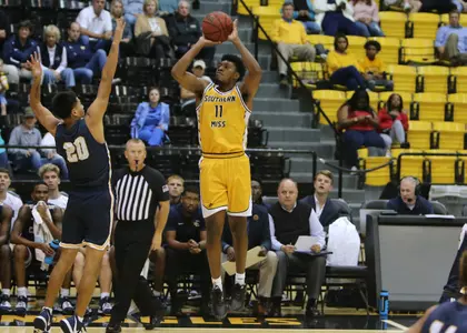 Men's Basketball vs Mississippi College