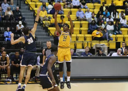 Men's Basketball vs Mississippi College