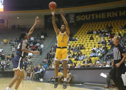 Men's Basketball vs Mississippi College