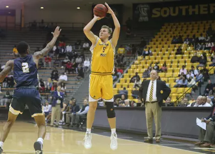 Men's Basketball vs Mississippi College