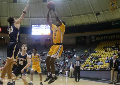Men's Basketball vs Mississippi College