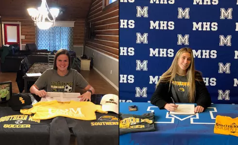 Mallory Burgess & Aubrey Olin Signee Pic