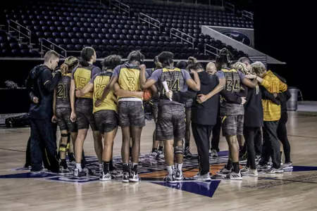 Team Practice CUSA Championships WBB