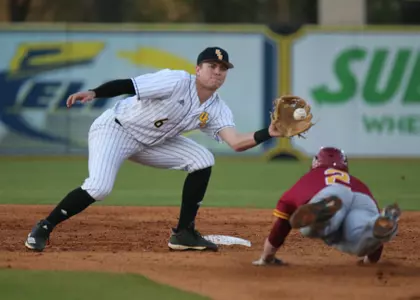 Baseball vs ULM