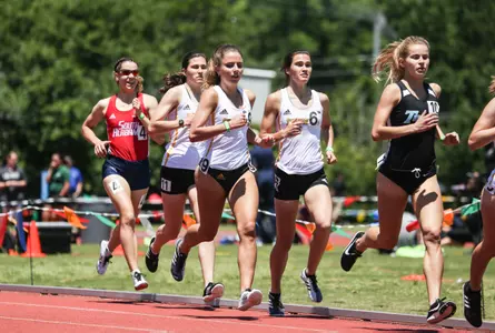 Monika Gebarzewska, Savannah McMillon, Sarah McMillon