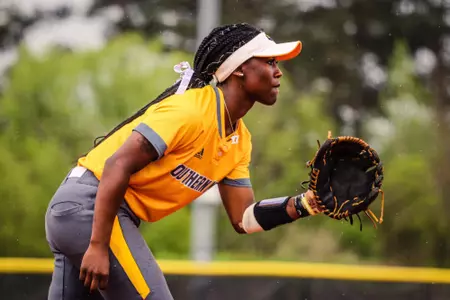 Tata Davis (Action Shot)