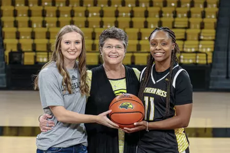 WBB Seniors 2020-21