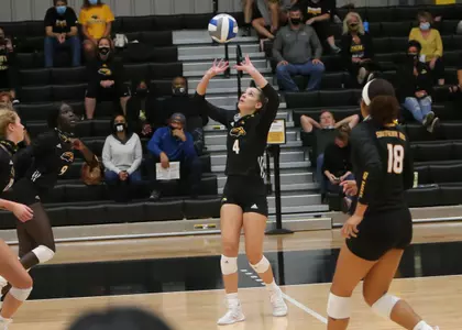 Volleyball vs La Tech