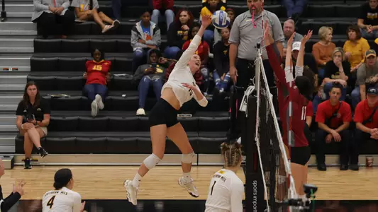 Volleyball action vs Troy 
 (Photo by Joe Harper/bgnphoto.com)