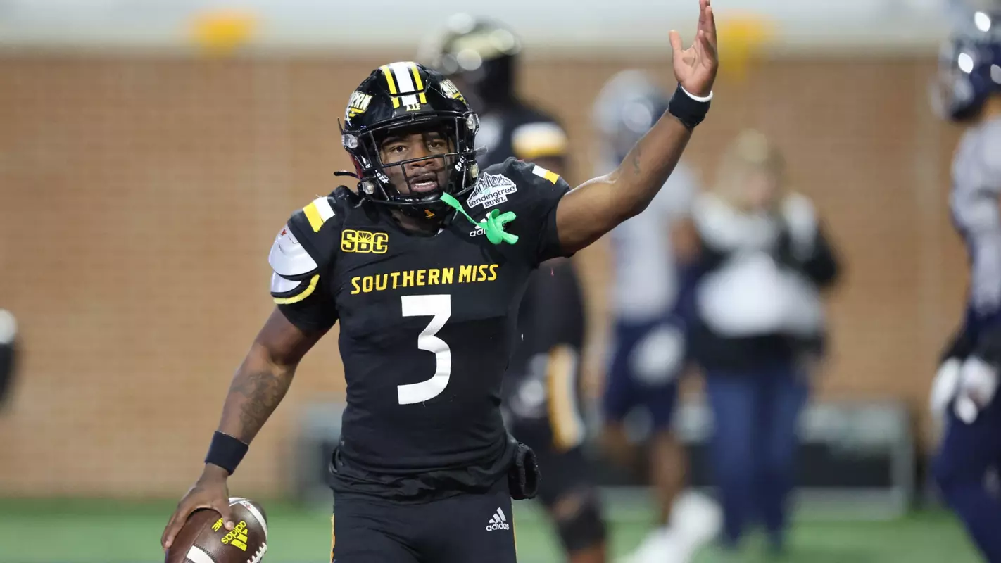 Southern Miss Football action in a game between the Southern Miss Golden Eagles and the Rice Owls in the Lending Tree Bowl. Saturday, December 17, 2022. (Joe Harper/bgnphoto.com)