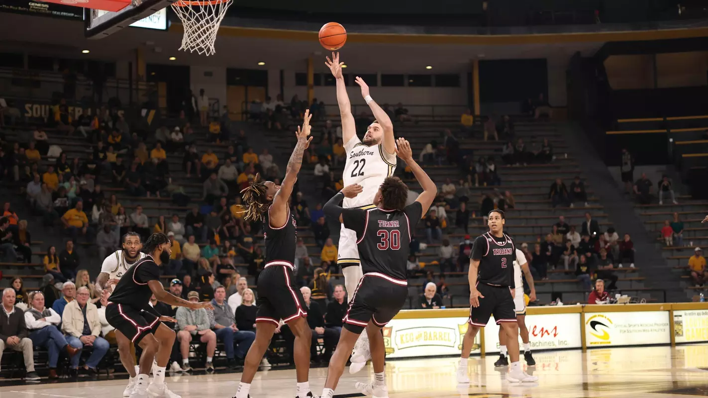 in a game between the Southern Miss Golden Eagles and the Troy Trojans. December 29, 2022 (Joe Harper/bgnphoto.com)
