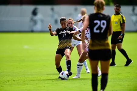 Bernadette stefan #10 in action at auburn