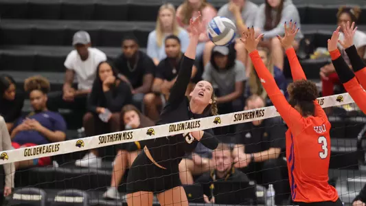 Volleyball vs Houston Baptist
 (Photo by Joe Harper/bgnphoto.com)
