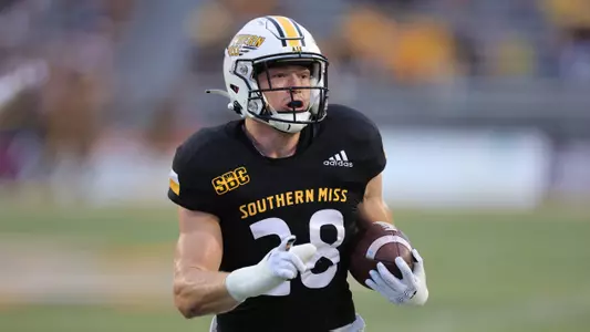 Southern Miss Golden Eagles linebacker Swayze Bozeman (28) returns the fumble for a touchdown in a game between the Southern Miss Golden Eagles and the Northwestern State. Saturday, September 17, 2022 (Photo by Joe Harper/BigGold Photinography)